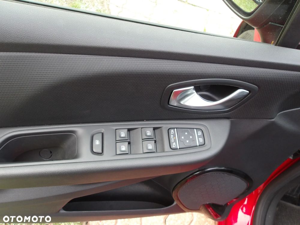 Renault Clio Energy TCe 90 Start & Stop Expression - 28