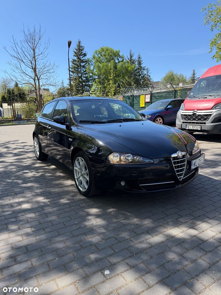 Alfa Romeo 147 - 3