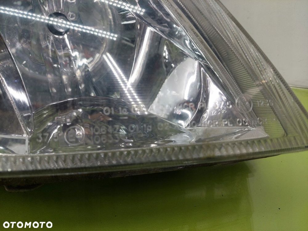 Reflektor lampa przód prawa Toyota Corolla E12 2001-2007 DEPO - 3