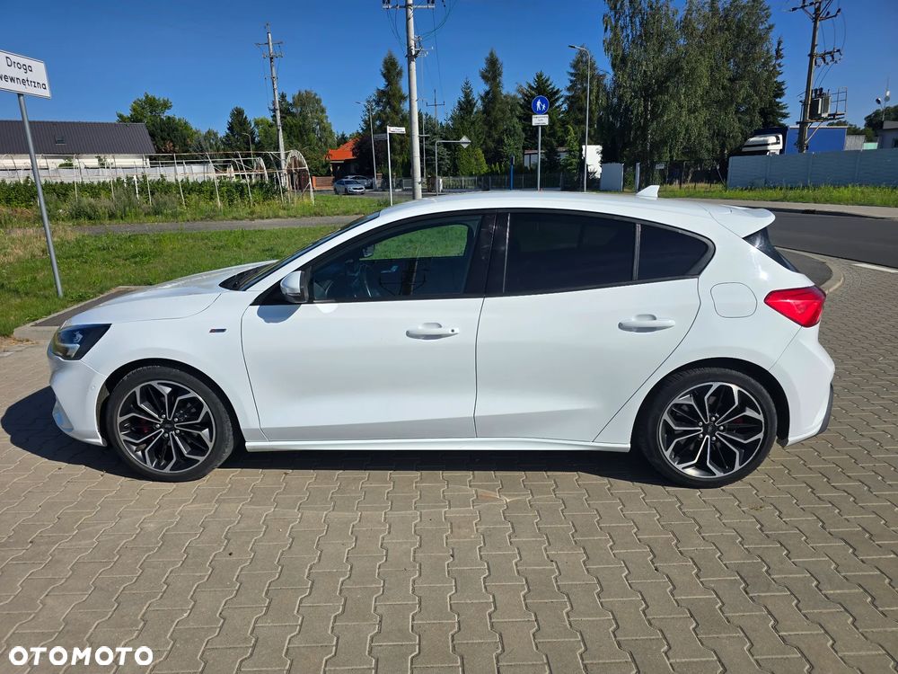 Ford Focus 1.5 EcoBoost ST-Line - 10