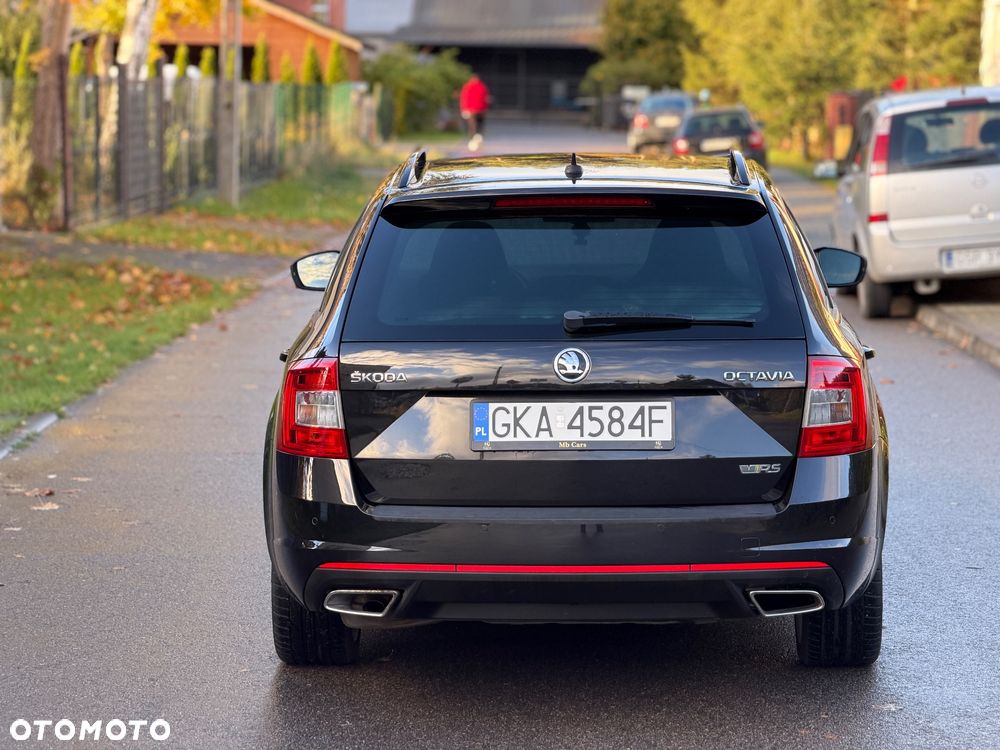 Skoda Octavia 2.0 TDI DSG RS - 18