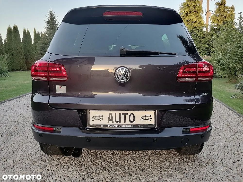 Volkswagen Tiguan 2.0 TDI DPF BlueMotion Technology Lounge Sport & Style - 12