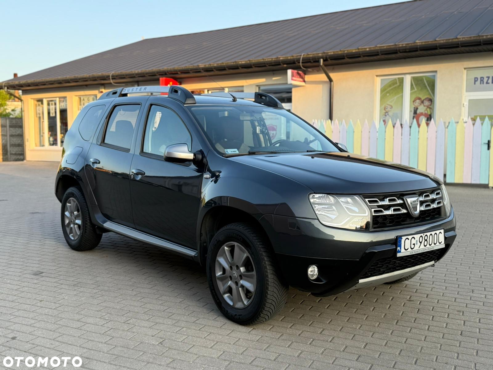 Dacia Duster 1.6 SCe Urban Explorer S&S - 12