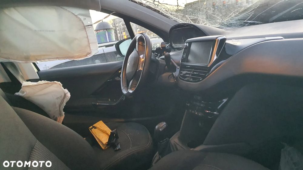 Peugeot 208 PureTech 82 Active - 9