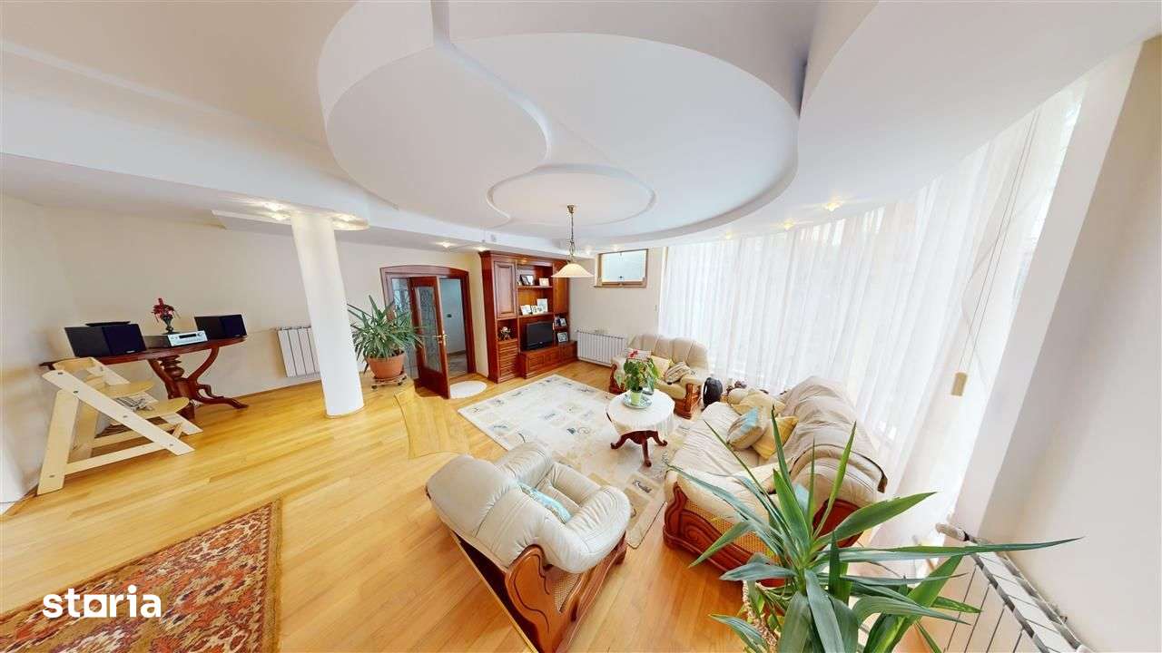 Casa individuala in Sibiu - 7 camere, 7 bai, piscina, sauna - 248 mpu - Imagine principală: 2/18