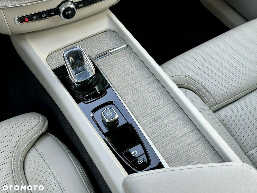 Volvo XC 60 D5 AWD Inscription - 28