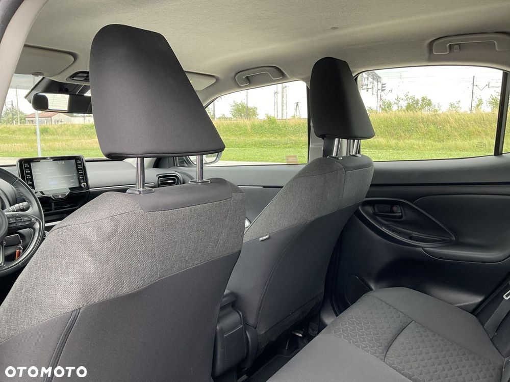 Toyota Yaris Cross Hybrid 1.5 Comfort - 16