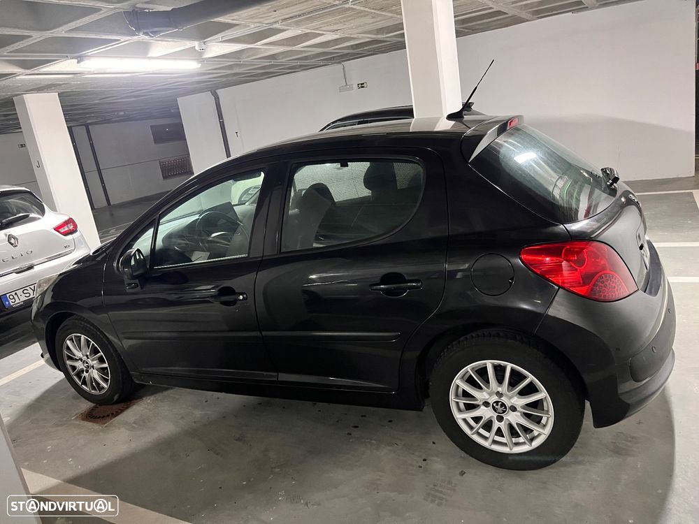 Peugeot 207 1.4 HDi Urban - 16