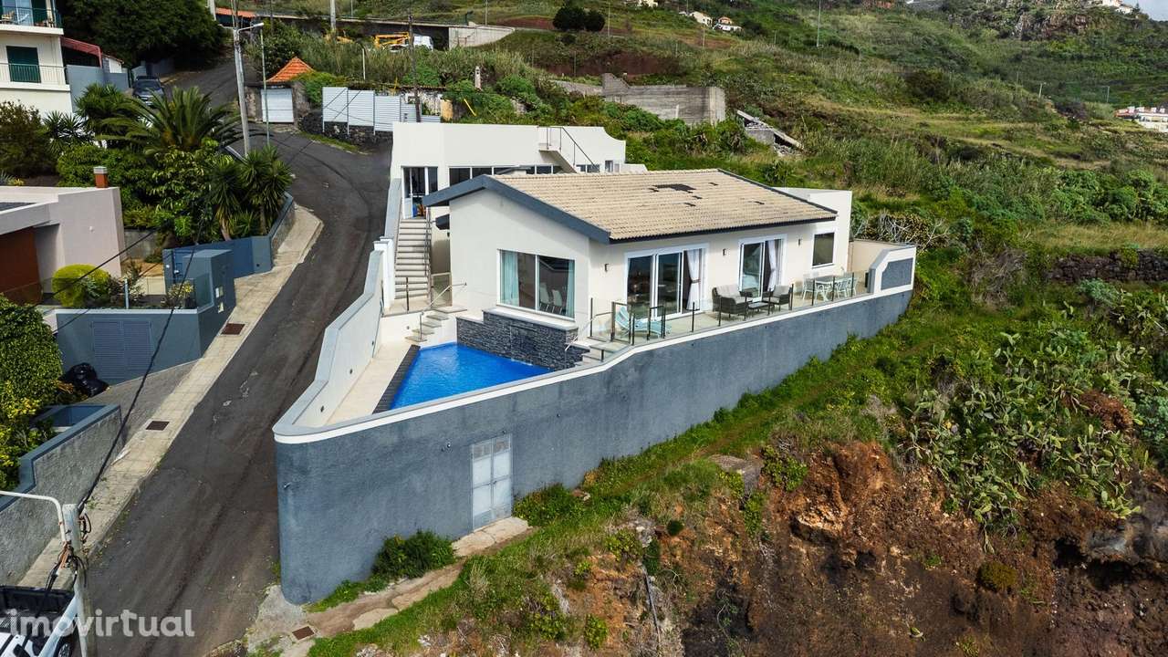 Moradia T3 Térrea com piscina e vista mar - Praia dos Reis Magos - Grande imagem: 3/54