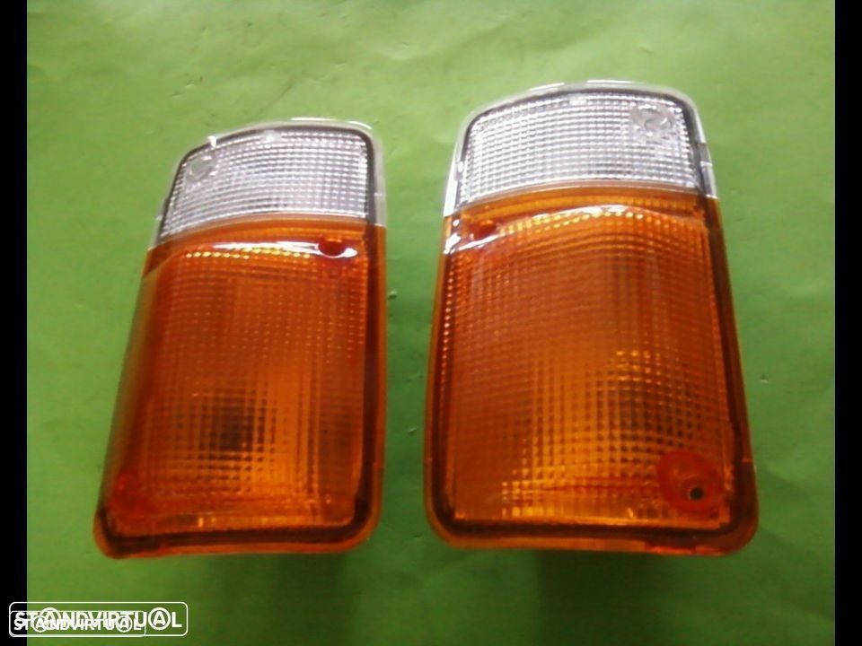 farolim pisca frente Nissan Patrol GR Y60 (NOVOS) - 1