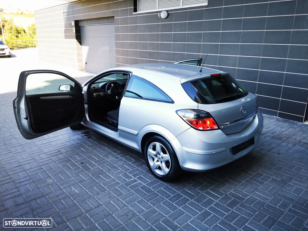 Opel Astra GTC 1.4 Selection - 13
