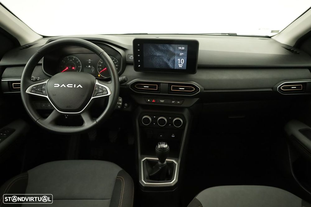 Dacia Sandero - 8