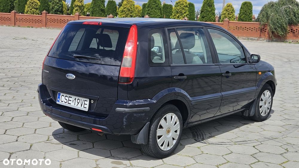 Ford Fusion - 4