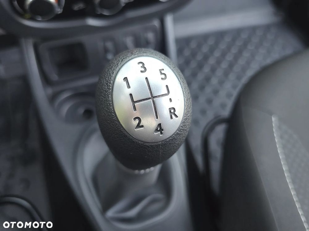 Dacia Duster 1.6 SCe Open S&S - 15