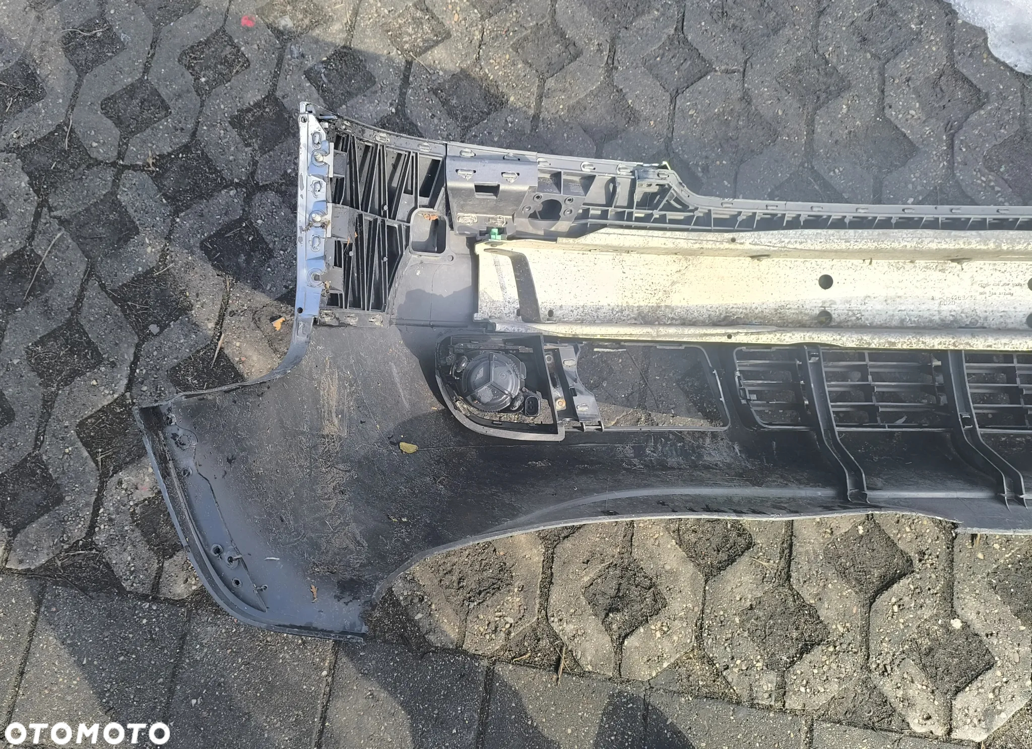 zderzak przód audi A6 C5 97-01r.  4B0 - 5