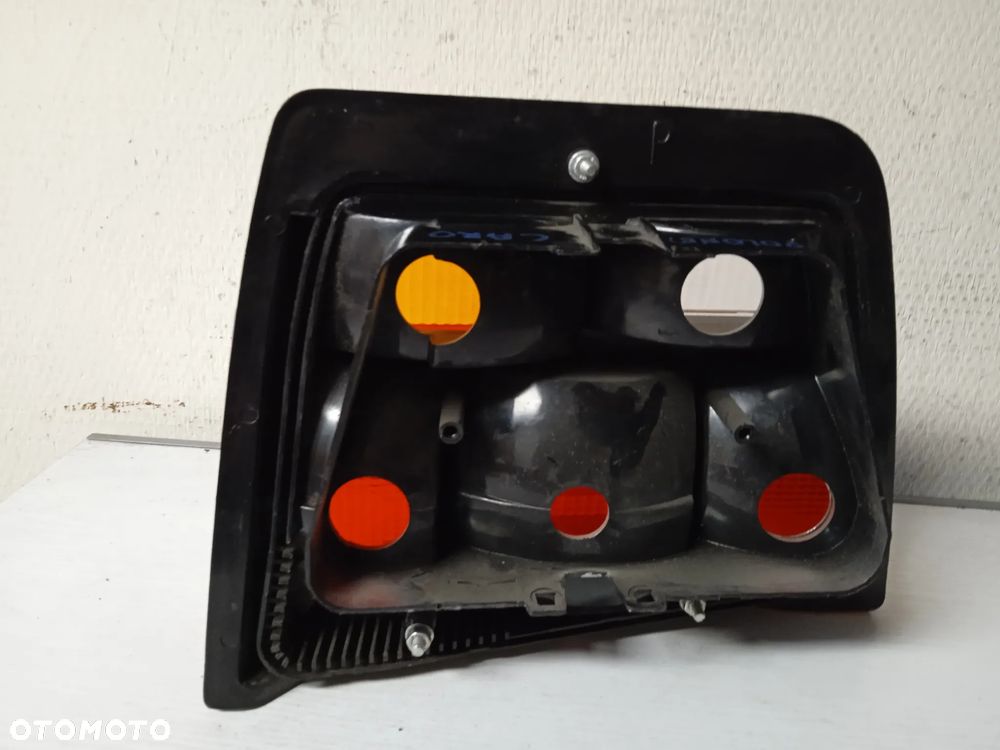 LAMPA TYLNA PRAWA POLONEZ CARO LUB PLUS - 2