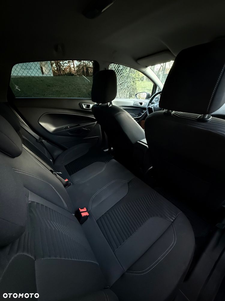 Ford Fiesta 1.0 EcoBoost Titanium - 13