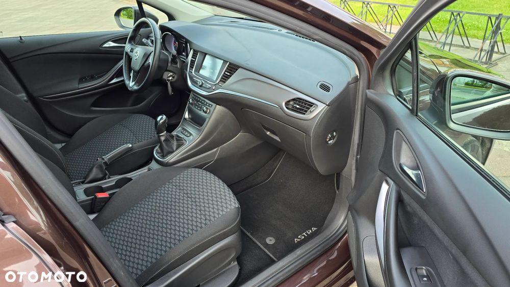 Opel Astra - 11
