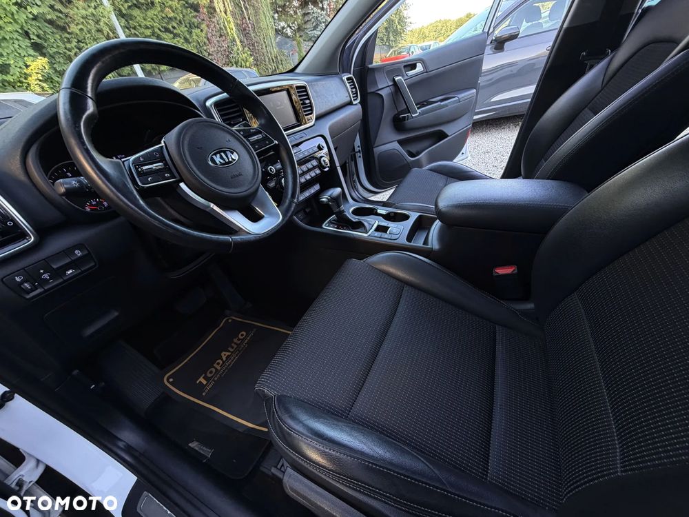 Kia Sportage - 16