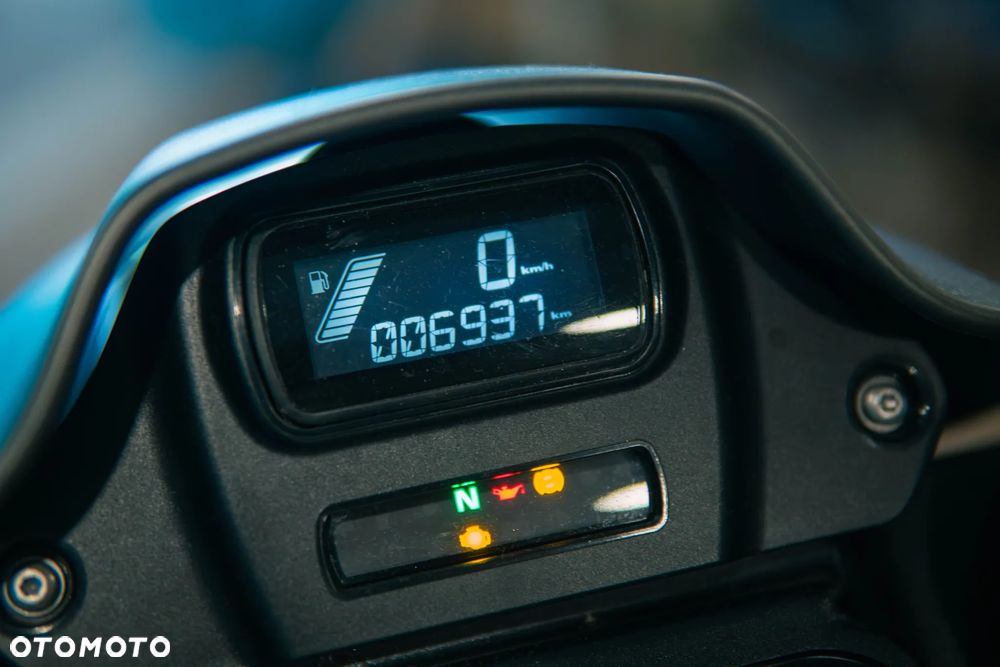 Harley-Davidson Softail FXDR - 12