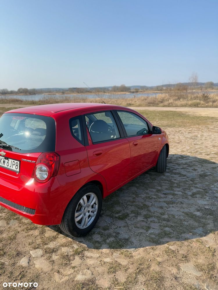 Chevrolet Aveo - 2