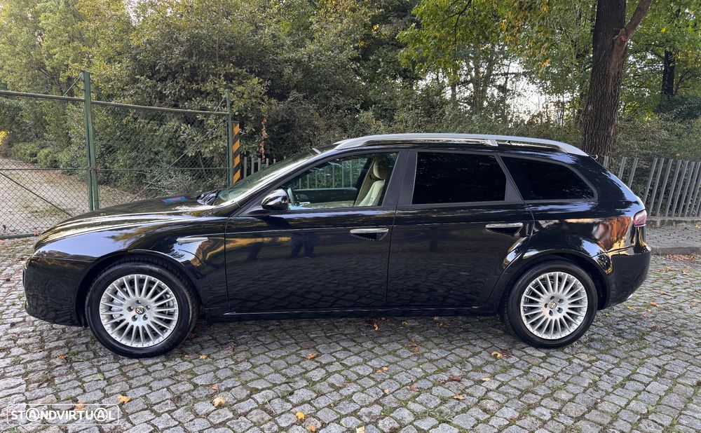 Alfa Romeo 159 Sportwagon 1.9 JTDm 16V Sportiva - 7