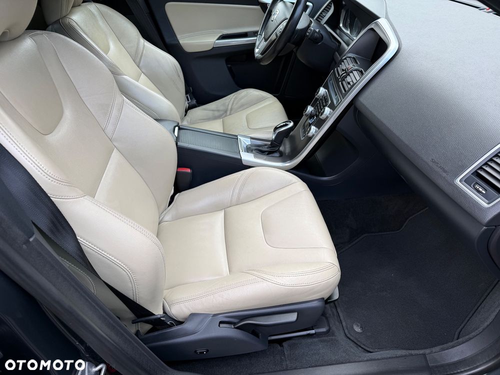 Volvo XC 60 D4 Drive-E Summum - 10