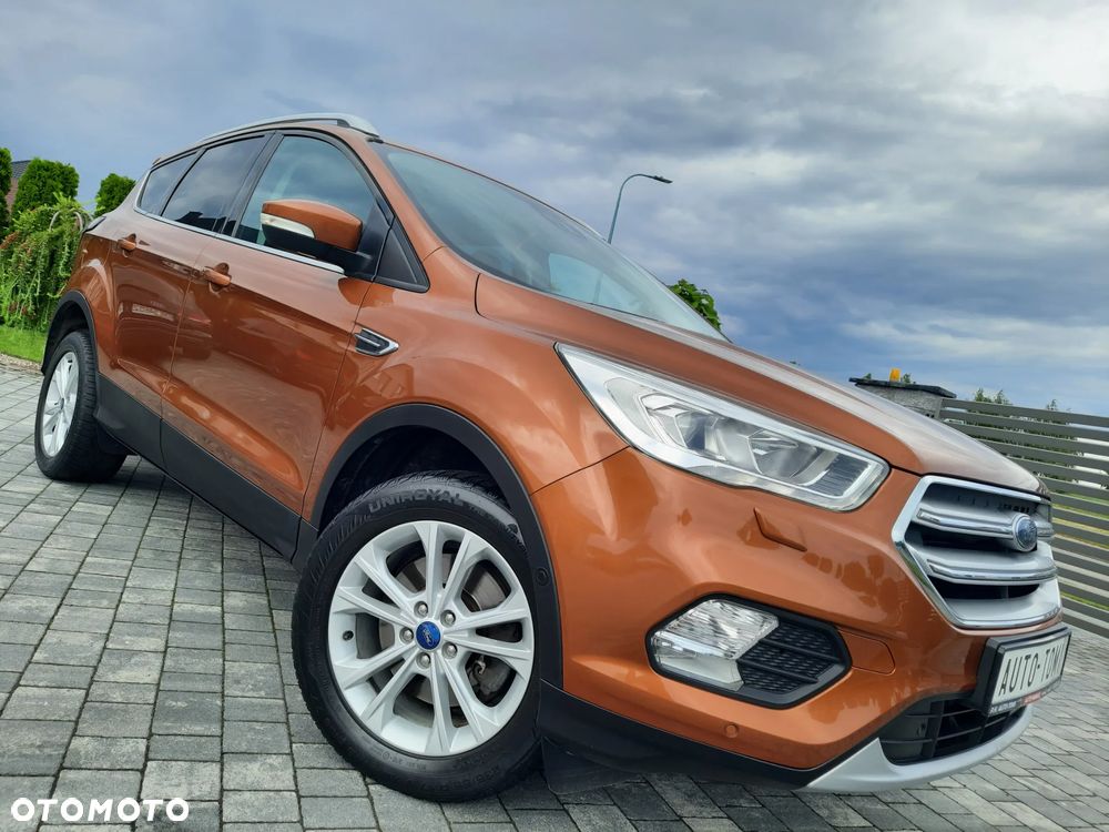 Ford Kuga 2.0 TDCi 2x4 Business Edition - 2
