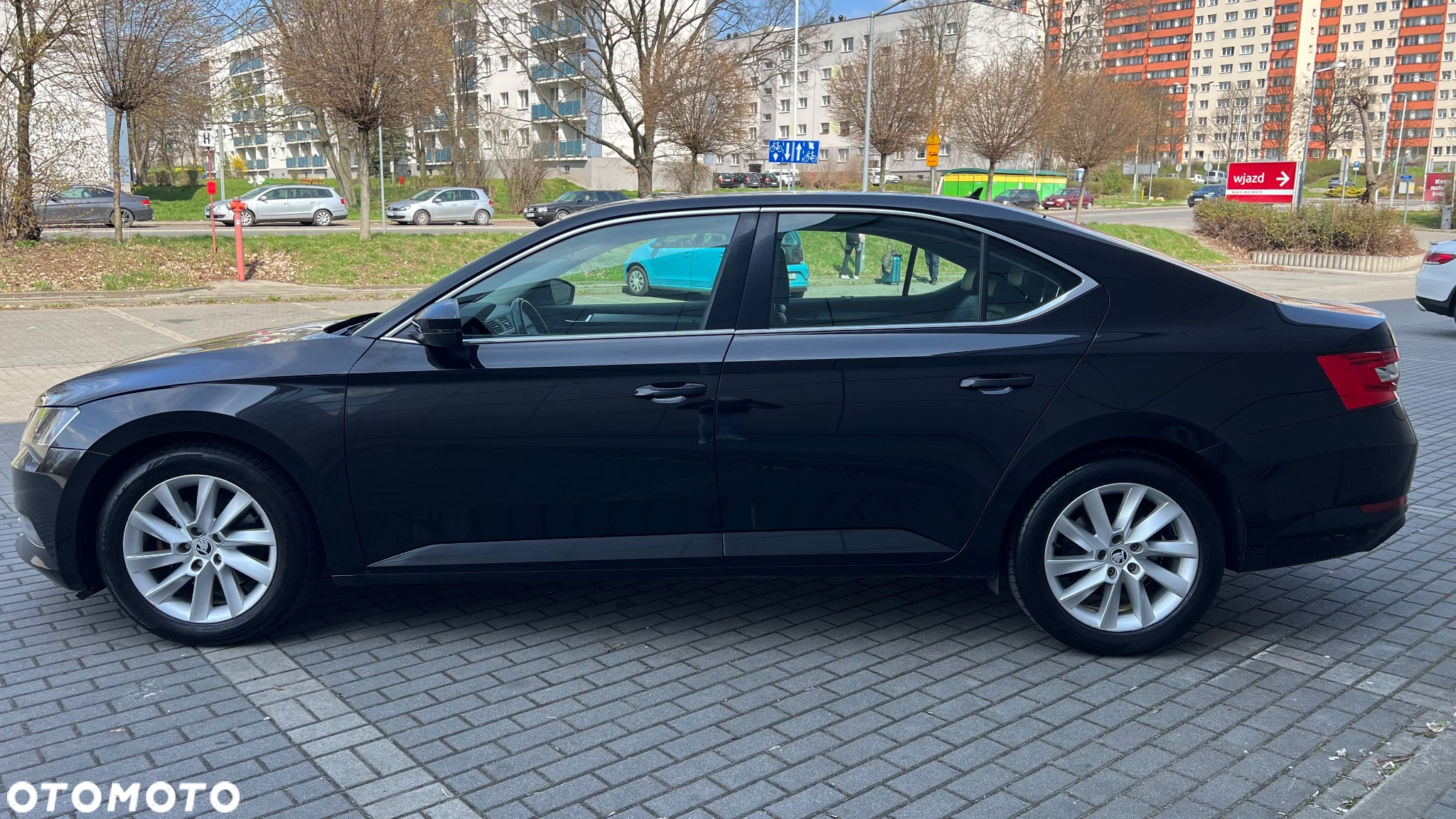 Skoda Superb 1.6 TDI Ambition - 13