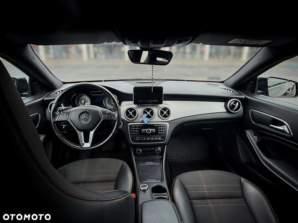 Mercedes-Benz CLA - 10