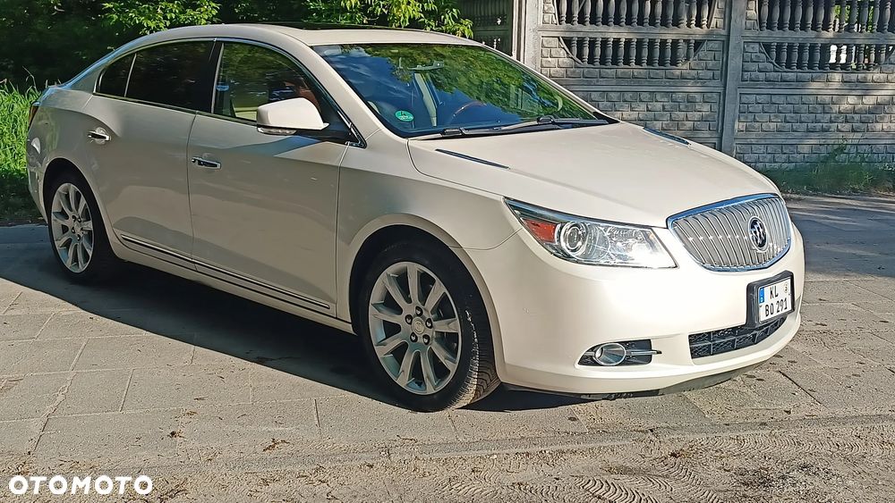 Buick Lacrosse - 10