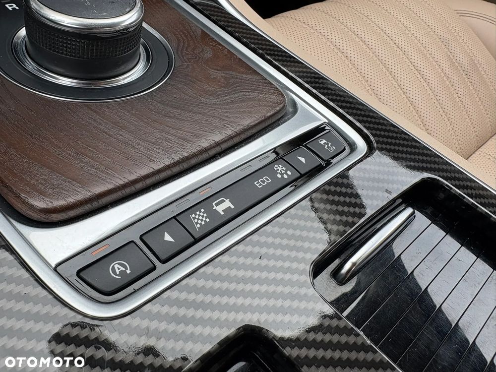 Jaguar XF 2.0 i4D Portfolio - 16