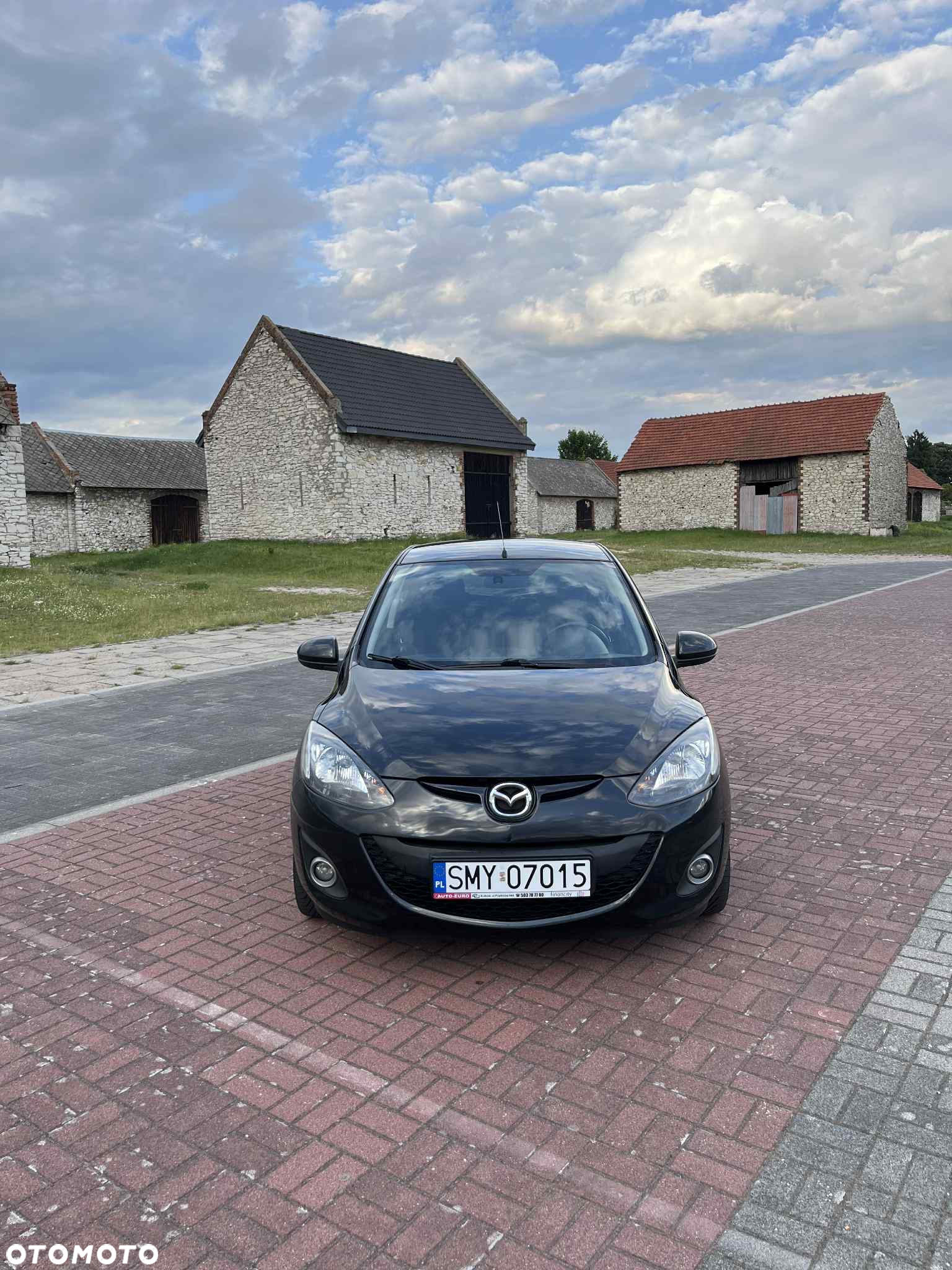 Mazda 2 - 3