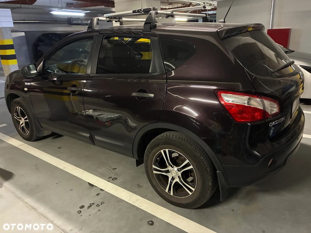Nissan Qashqai 1.6 Visia - 8