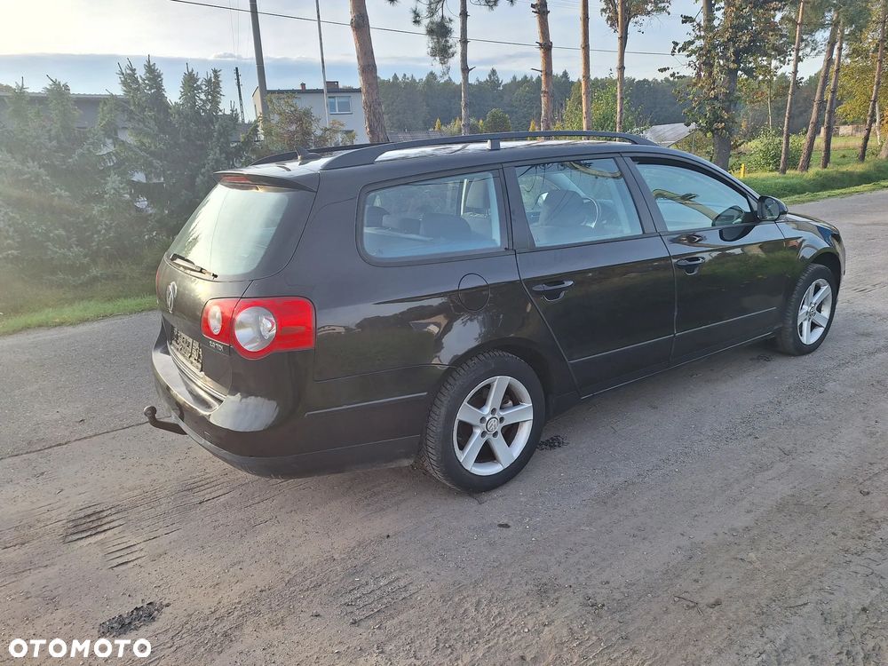 Volkswagen Passat 1.9 TDI Comfortline - 6