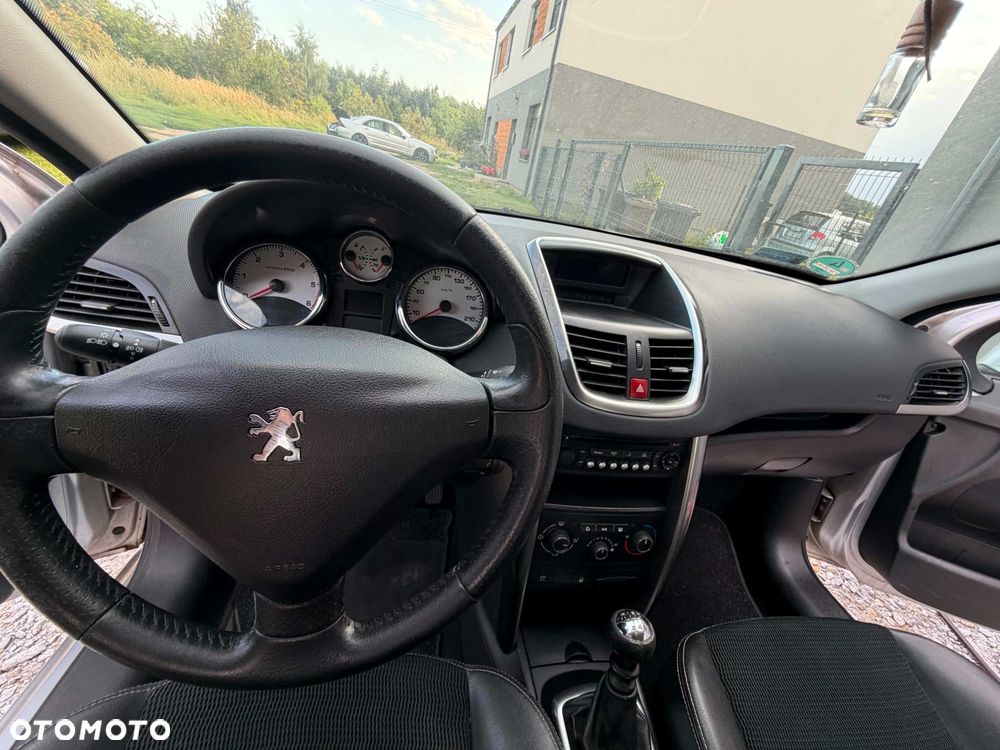 Peugeot 207 - 2