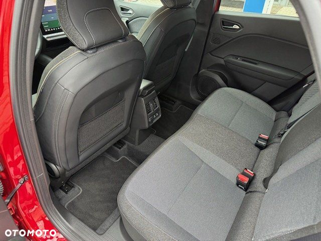 Mitsubishi Grandis - 12