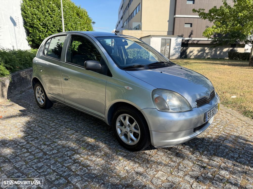 Toyota Yaris 1.0 Sol - 5