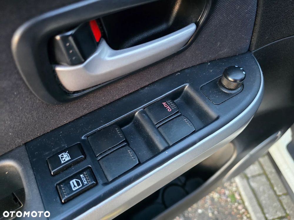 Suzuki Grand Vitara 2.4 Premium - 15