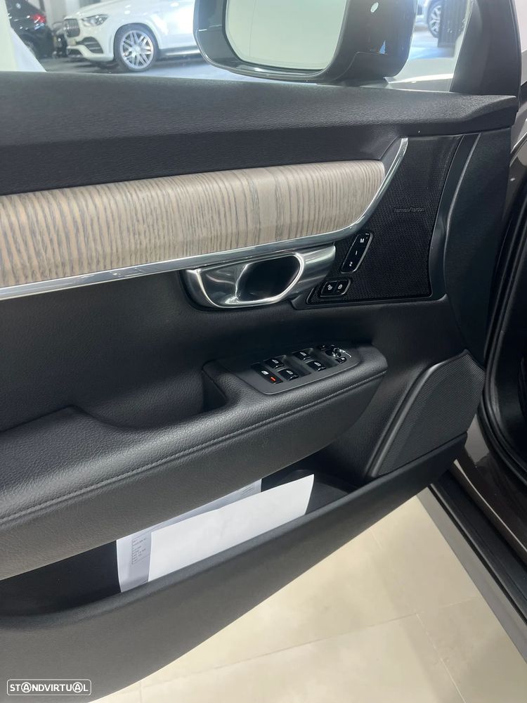 Volvo V90 Cross Country B5 B AWD Ultimate - 11