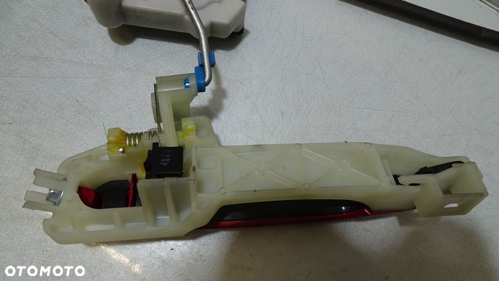 KLAMKA LEWA TYLNA ZEWNĘTRZNA KIA RIO III 1.2 - 5