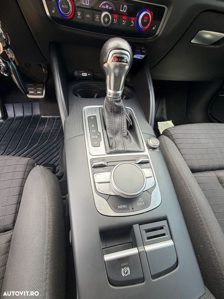 Audi A3 2.0 TDI Quattro Stronic Attraction - 10