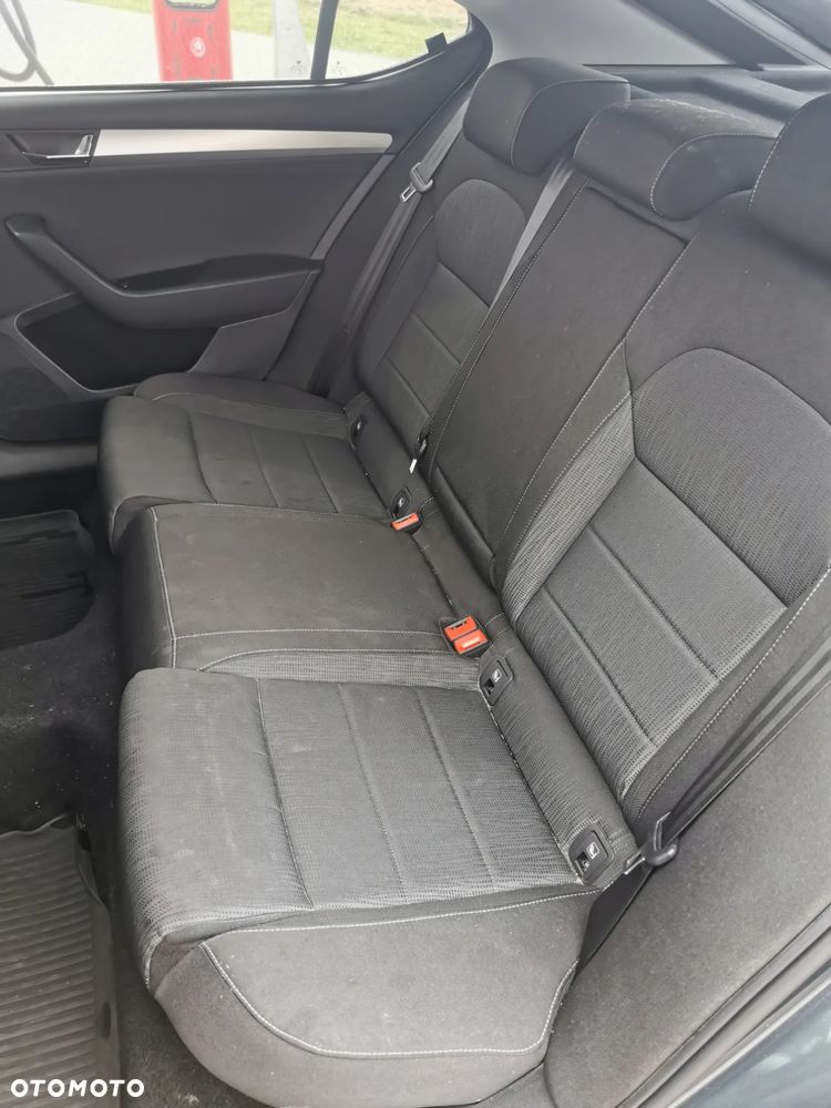 Skoda Superb 1.5 TSI ACT Ambition DSG - 23