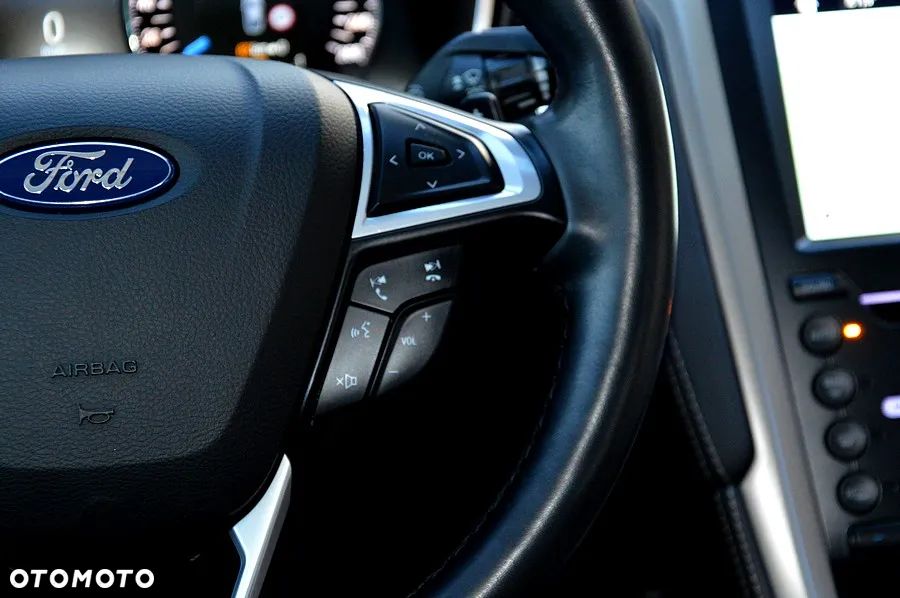 Ford Mondeo 2.0 EcoBoost Start-Stopp Autom Vignale - 30