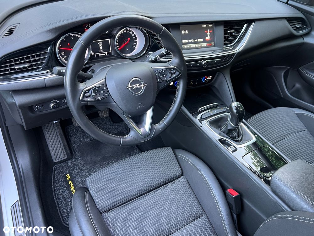 Opel Insignia - 15