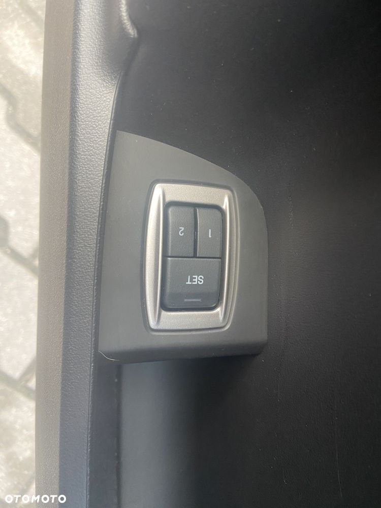 Jaguar XF 2.2 D Luxury - 16