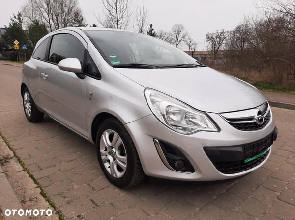 Opel Corsa 1.4 16V 150 Jahre