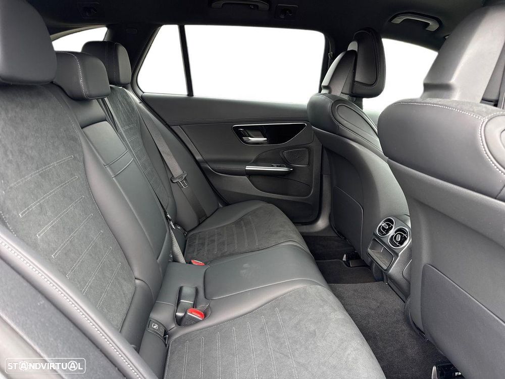 Mercedes-Benz C 300 e AMG Line - 16