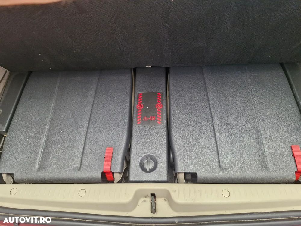 Renault Grand Scenic - 8