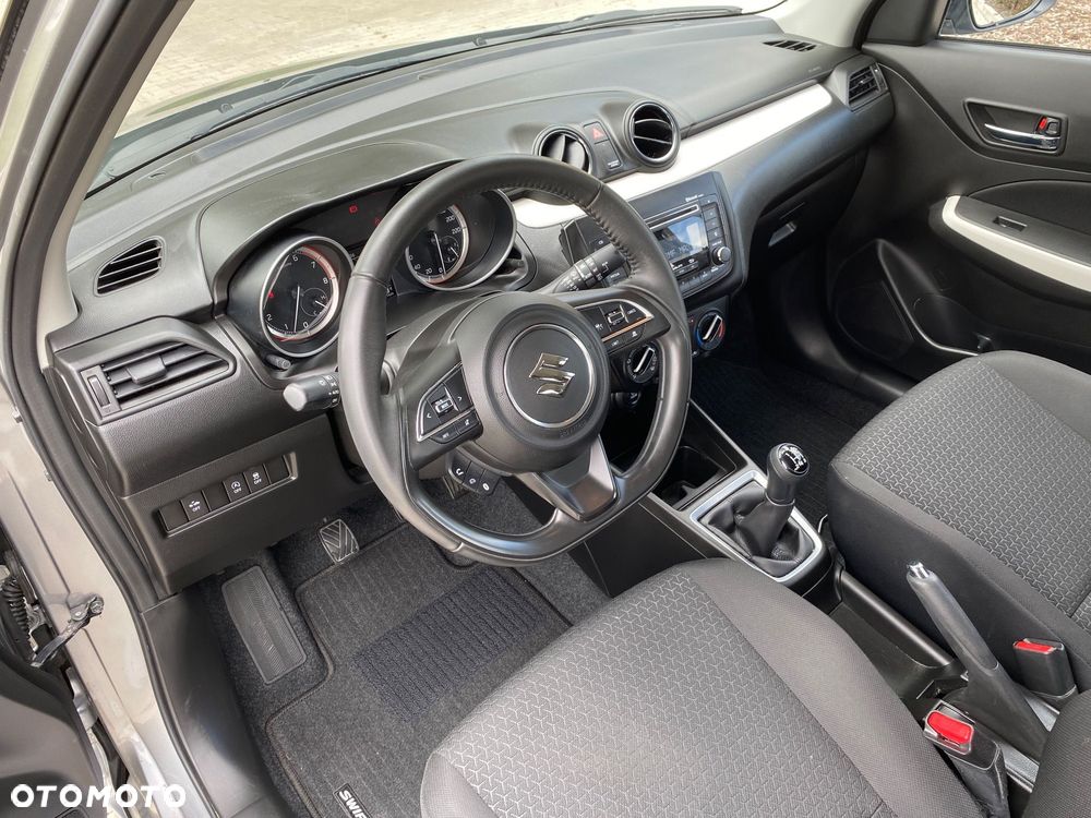 Suzuki Swift 1.2 Dualjet SHVS Premium Plus - 17
